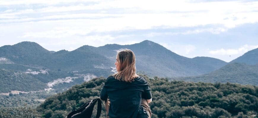 Travel.hike,eco,Travel,woman,Solo,Traveling,Alone,digital,Nomad,bleisure,work,Travel,nomad,Aesthetic,nomadding,road,Trip,Solo,memoon,solo